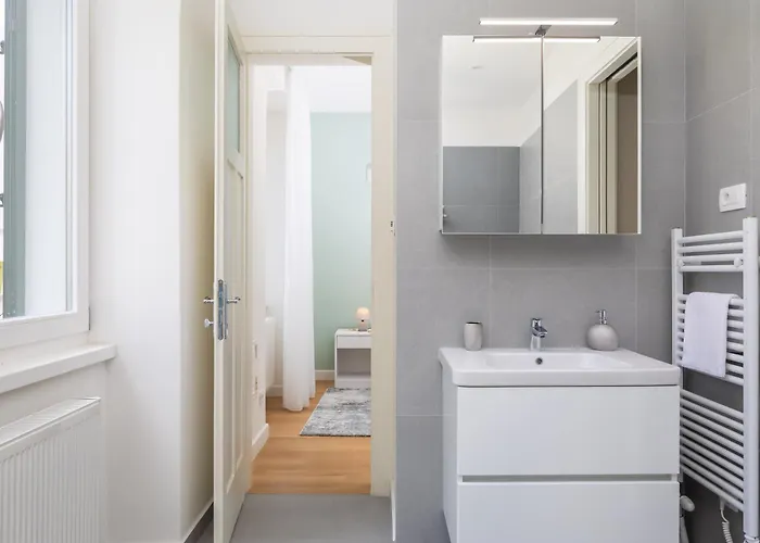 Deluxe Apartamento *