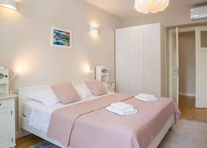 Deluxe Apartamento *